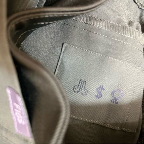 Figs Scub Joggers - Picture 8 of 9